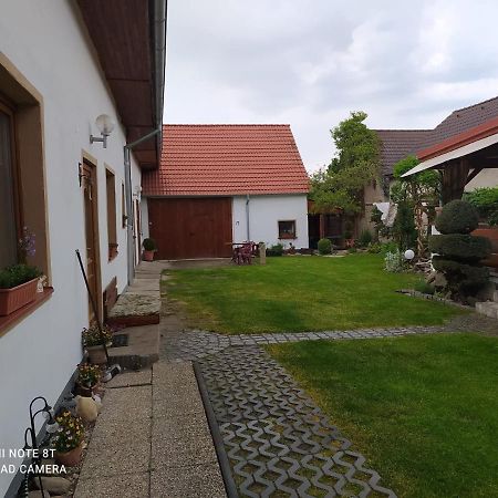 Apartman Na Statku Apartment Klec Exterior photo